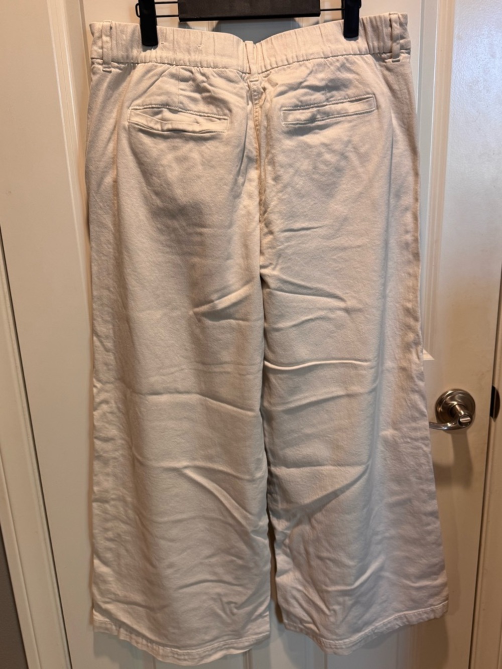 American Eagle Outfitters Wide-Leg Chinos in Off-White - Picture 2 of 5